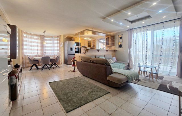 Eladó családi ház, Debrecenben 109.9 M Ft, 4 szobás