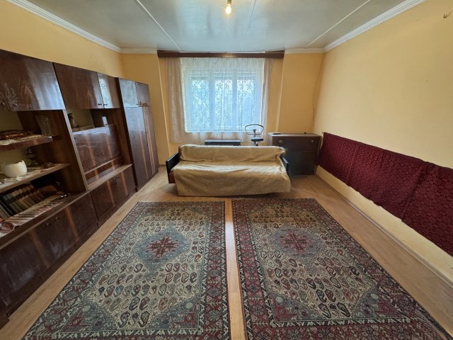 Eladó családi ház, Isaszegen 43 M Ft, 2 szobás