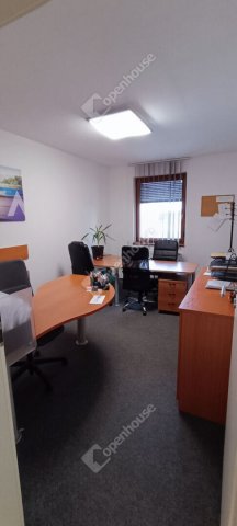 Kiadó iroda, Győrött 280 E Ft / hó, 3 szobás