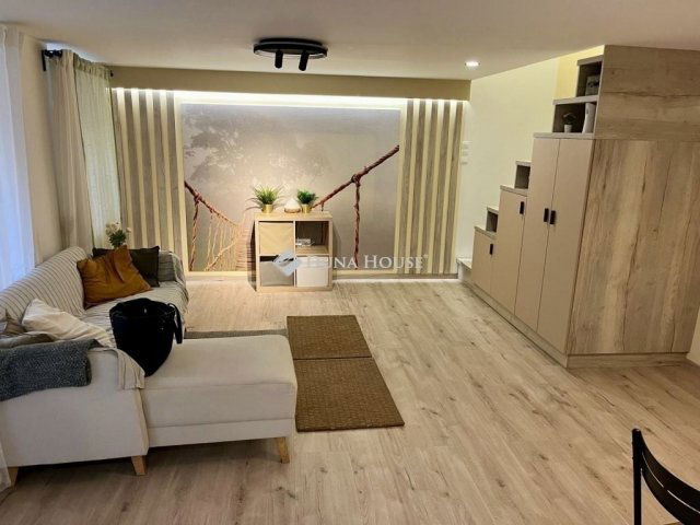 Eladó téglalakás, Budapesten, VI. kerületben 59.5 M Ft, 3 szobás