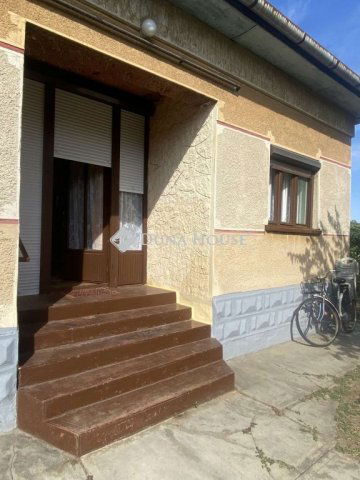 Eladó családi ház, Gádoroson, Munkácsy Mihály utcában 15 M Ft