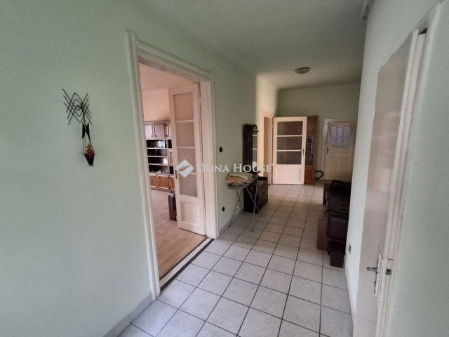 Eladó családi ház, Vecsésen 69.9 M Ft, 3 szobás