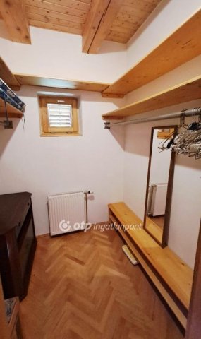 Eladó családi ház, Balatonakarattyán 180 M Ft, 3 szobás