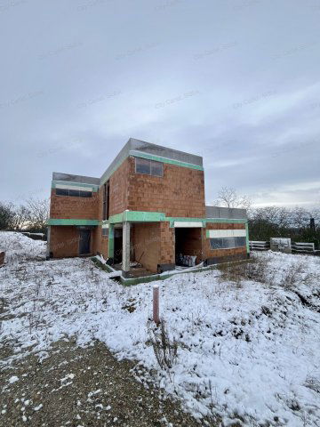 Eladó téglalakás, Fonyódon 98.2 M Ft, 3 szobás