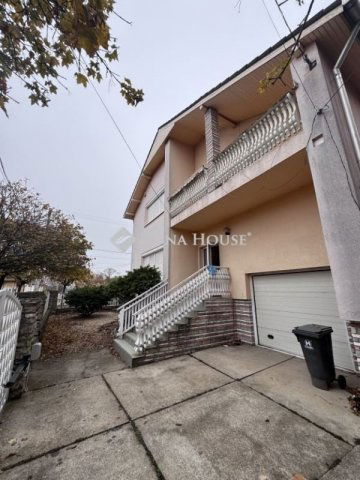 Eladó családi ház, Vecsésen 159 M Ft, 5 szobás