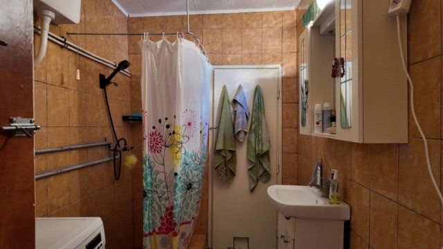 Eladó családi ház, Jászárokszálláson 16.5 M Ft, 1+2 szobás
