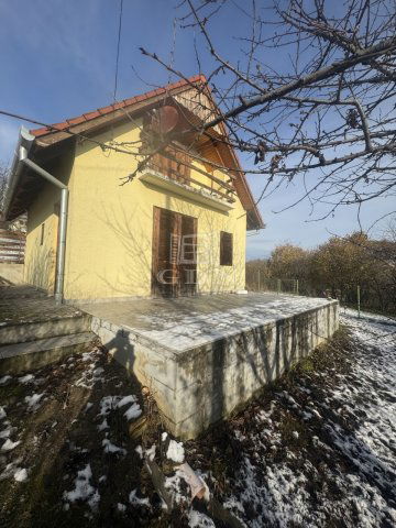 Eladó nyaraló, Báron 16.9 M Ft, 1 szobás / költözzbe.hu