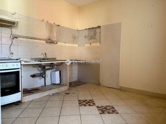 Eladó családi ház, Budapesten, XVIII. kerületben 69.9 M Ft