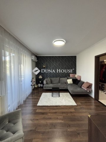 Eladó téglalakás, Debrecenben 74.9 M Ft, 2 szobás