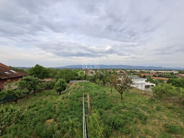 Eladó telek, Vácon 95 M Ft / költözzbe.hu