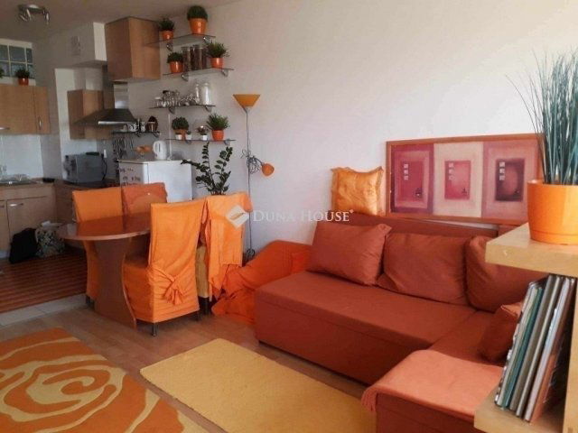 Eladó téglalakás, Budapesten, XXI. kerületben 86.6 M Ft