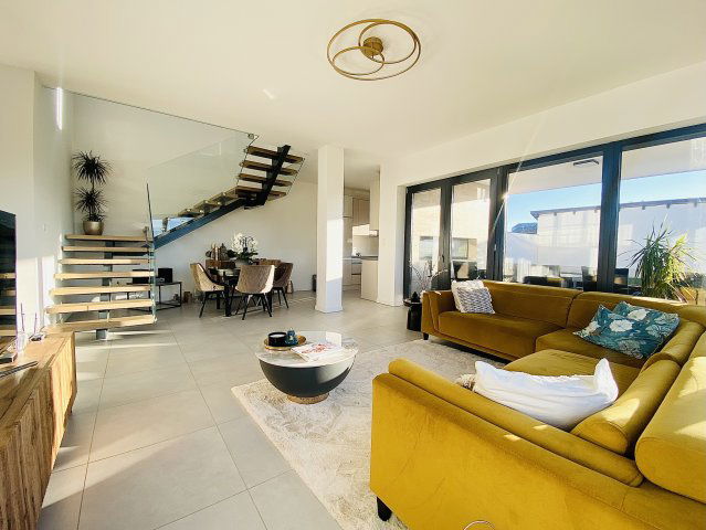 Eladó ikerház, Szegeden 199 M Ft, 4+1 szobás