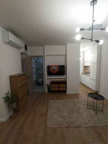 Kiadó téglalakás, albérlet, Pécsett 240 E Ft / hó, 3 szobás