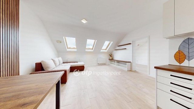 Eladó téglalakás, Nyíregyházán 45.99 M Ft, 1 szobás