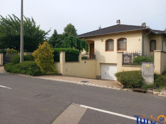 Eladó családi ház, Siófokon 229 M Ft, 4+2 szobás