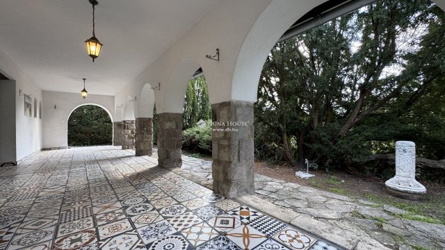 Eladó családi ház, Szentendrén 189 M Ft, 5 szobás