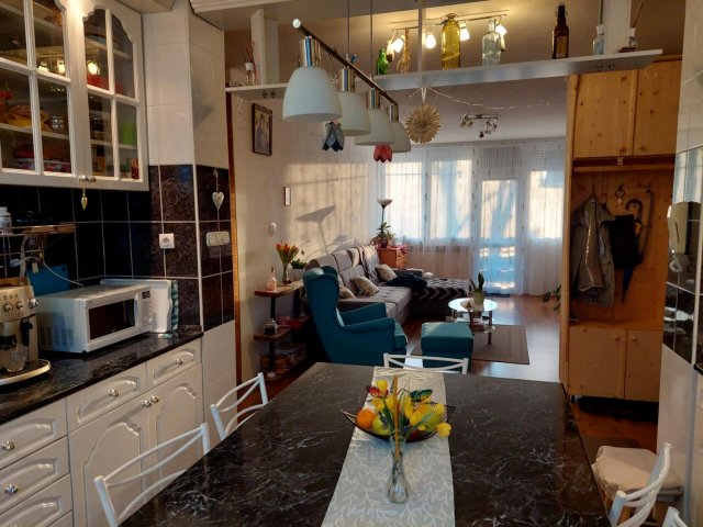 Eladó téglalakás, Debrecenben 76 M Ft, 2+1 szobás