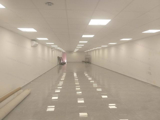 Eladó üzlethelyiség, Balatonlelleén 77.5 M Ft