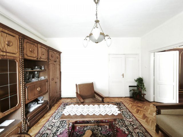 Eladó családi ház, Kaposváron, Laborfalvi Róza utcában