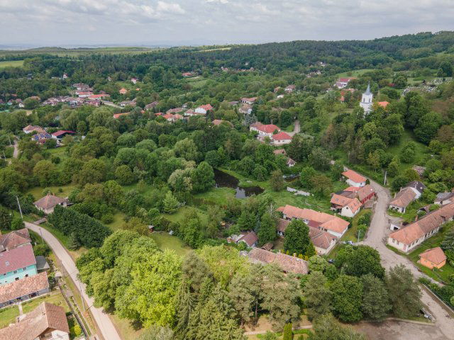 Eladó telek, Perőcsényen 120 M Ft / költözzbe.hu
