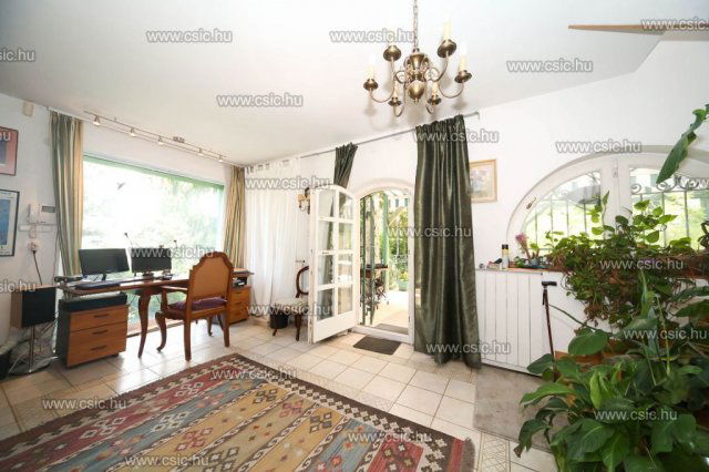 Eladó családi ház, Budapesten, II. kerületben 295 M Ft, 7 szobás