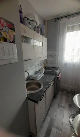 Eladó panellakás, Pécsett, Krisztina téren 37.9 M Ft, 1+1 szobás