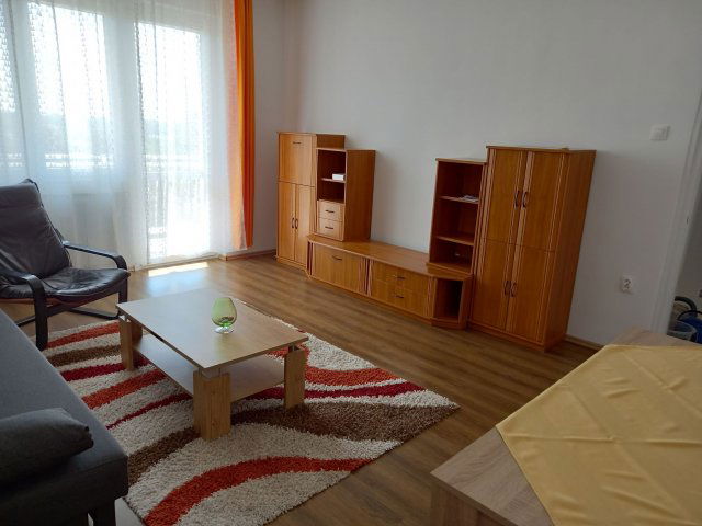 Kiadó panellakás, albérlet, Pakson, Babits Mihály utcában