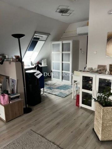 Eladó családi ház, Budapesten, XVII. kerületben 270 M Ft