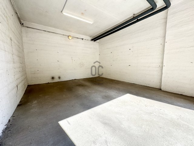 Eladó garázs, Szekszárdon, Wesselényi utcában 13.5 M Ft
