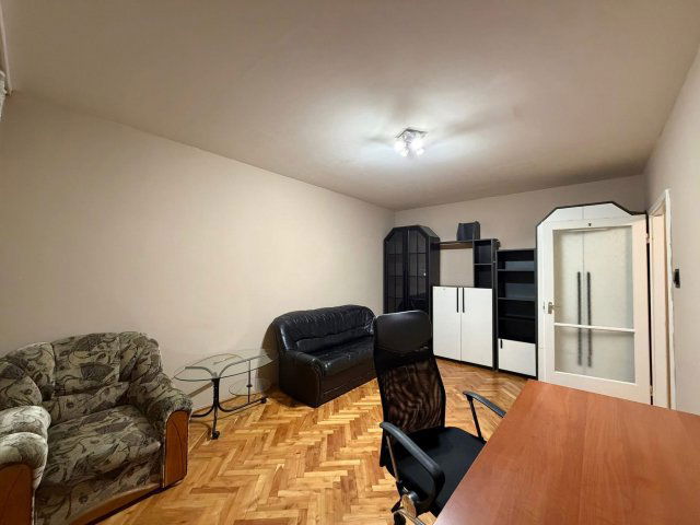 Eladó panellakás, Szegeden 45.5 M Ft, 1+1 szobás