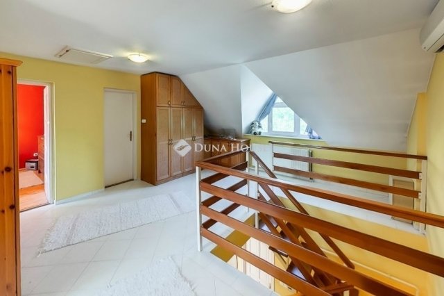 Eladó családi ház, Kecskeméten 110 M Ft, 5 szobás