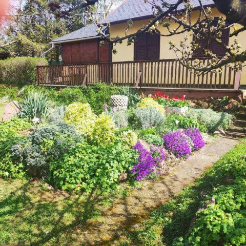 Eladó nyaraló, Felsőörsön 69 M Ft, 4+2 szobás