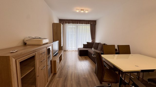 Kiadó téglalakás, albérlet, Debrecenben 300 E Ft / hó, 3 szobás