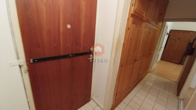 Eladó panellakás, Pécsett 32.5 M Ft, 1+1 szobás