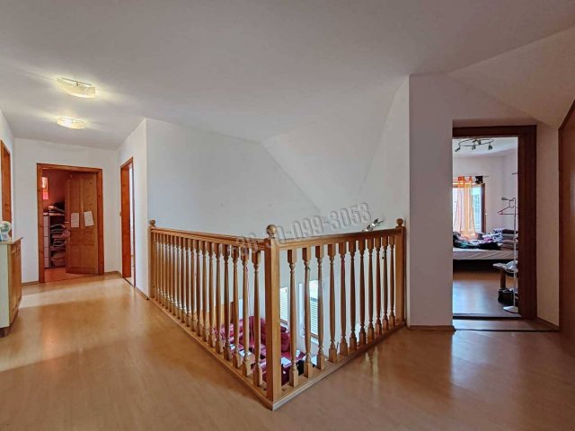 Eladó családi ház, Hegyeshalomban 110 M Ft, 5+2 szobás