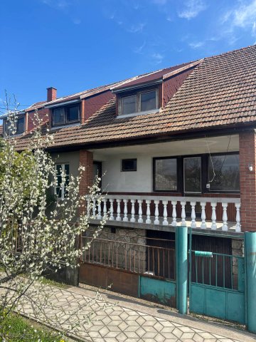 Eladó családi ház, Emődön 36 M Ft, 6 szobás