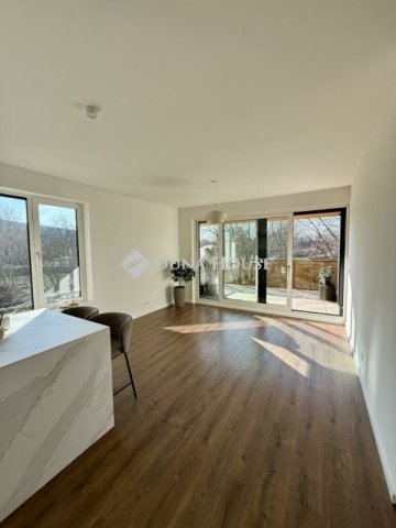 Eladó téglalakás, Budapesten, XI. kerületben 156.9 M Ft