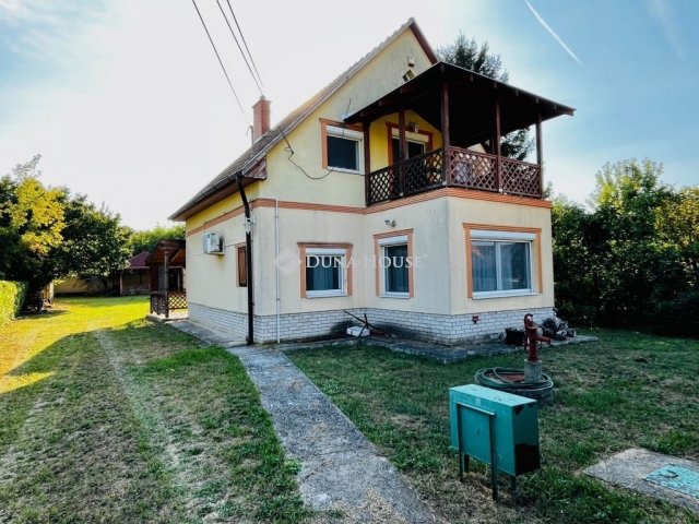 Eladó családi ház, Gárdonyban 99.9 M Ft, 6 szobás