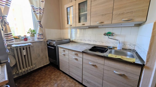 Eladó téglalakás, Kecskeméten 42.9 M Ft, 2 szobás