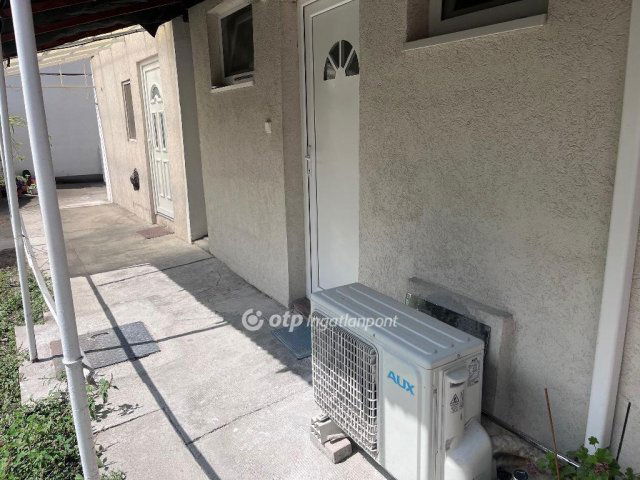 Eladó téglalakás, Szegeden 48.99 M Ft, 2 szobás