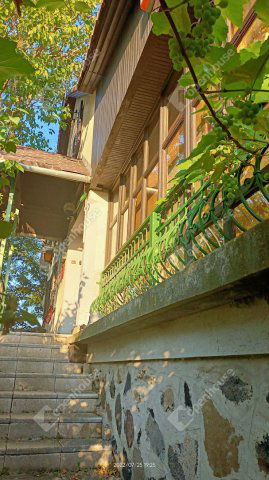 Eladó családi ház, Somlószőlősön 149.9 M Ft, 6 szobás