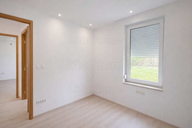 Eladó téglalakás, Balatonberényben 79 M Ft, 3 szobás