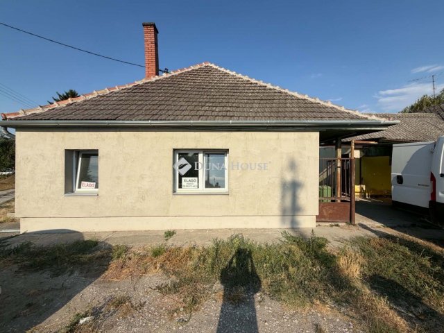 Eladó családi ház, Bátyán 10.5 M Ft, 3 szobás
