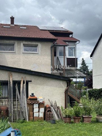 Eladó családi ház, Budapesten, XIV. kerületben 225 M Ft