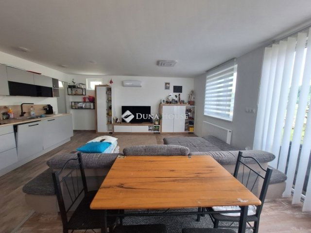 Eladó családi ház, Kőszegen 84.99 M Ft, 5 szobás