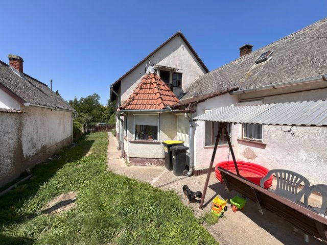 Eladó családi ház, Eszteregnyén 20 M Ft, 3 szobás