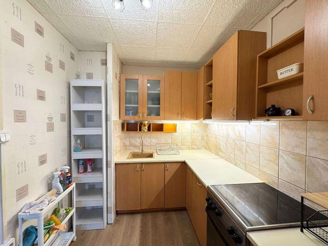 Eladó panellakás, Budapesten, III. kerületben 67.99 M Ft