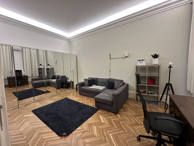 Eladó téglalakás, Budapesten, VI. kerületben 149.9 M Ft