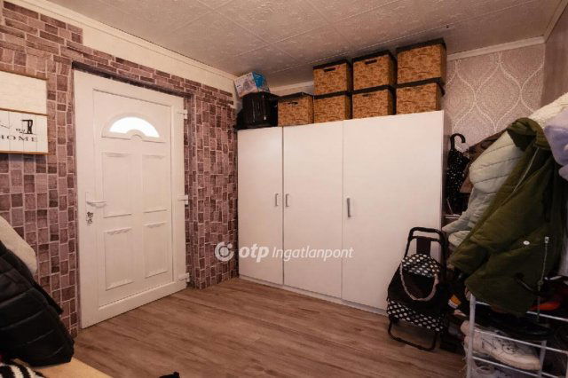 Eladó családi ház, Ceglédbercelen 43 M Ft, 3 szobás