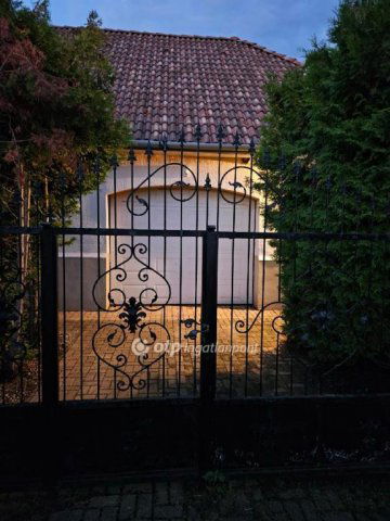 Eladó családi ház, Felsőzsolcán 85 M Ft, 3 szobás